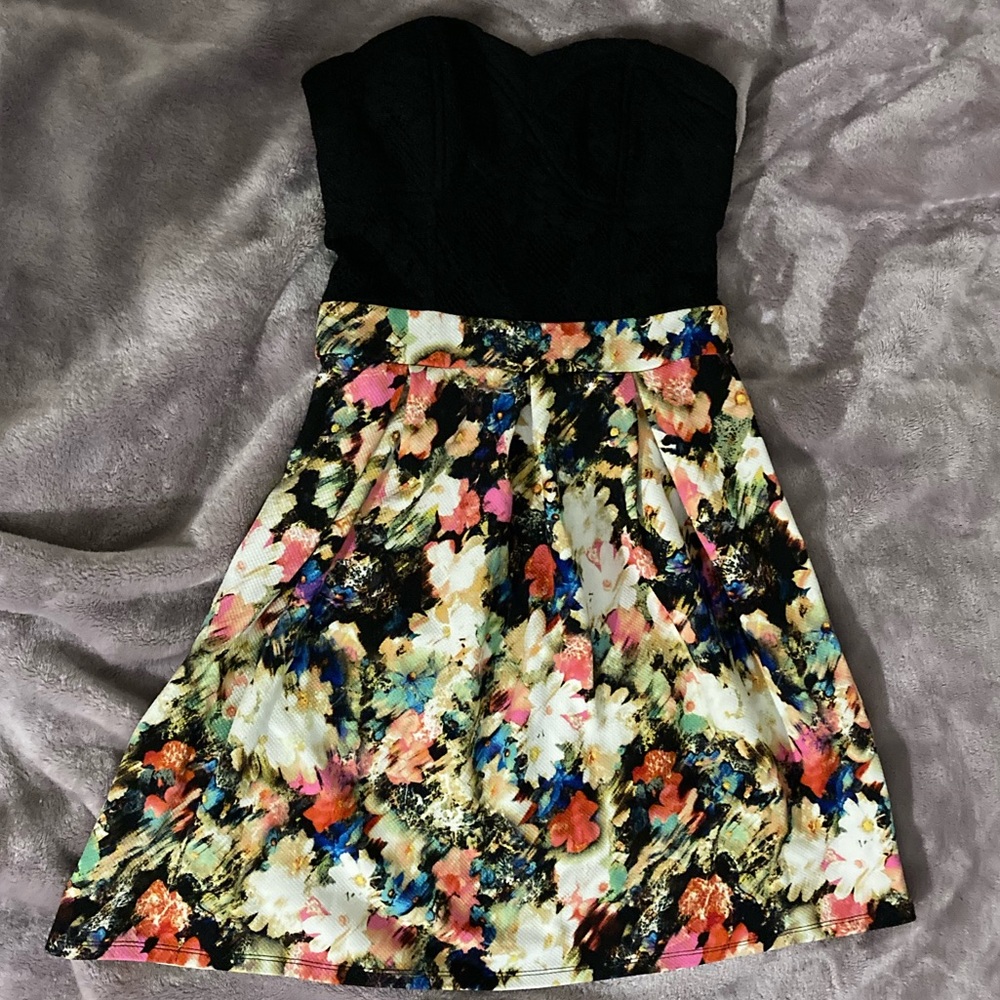 Colorful strapless dress